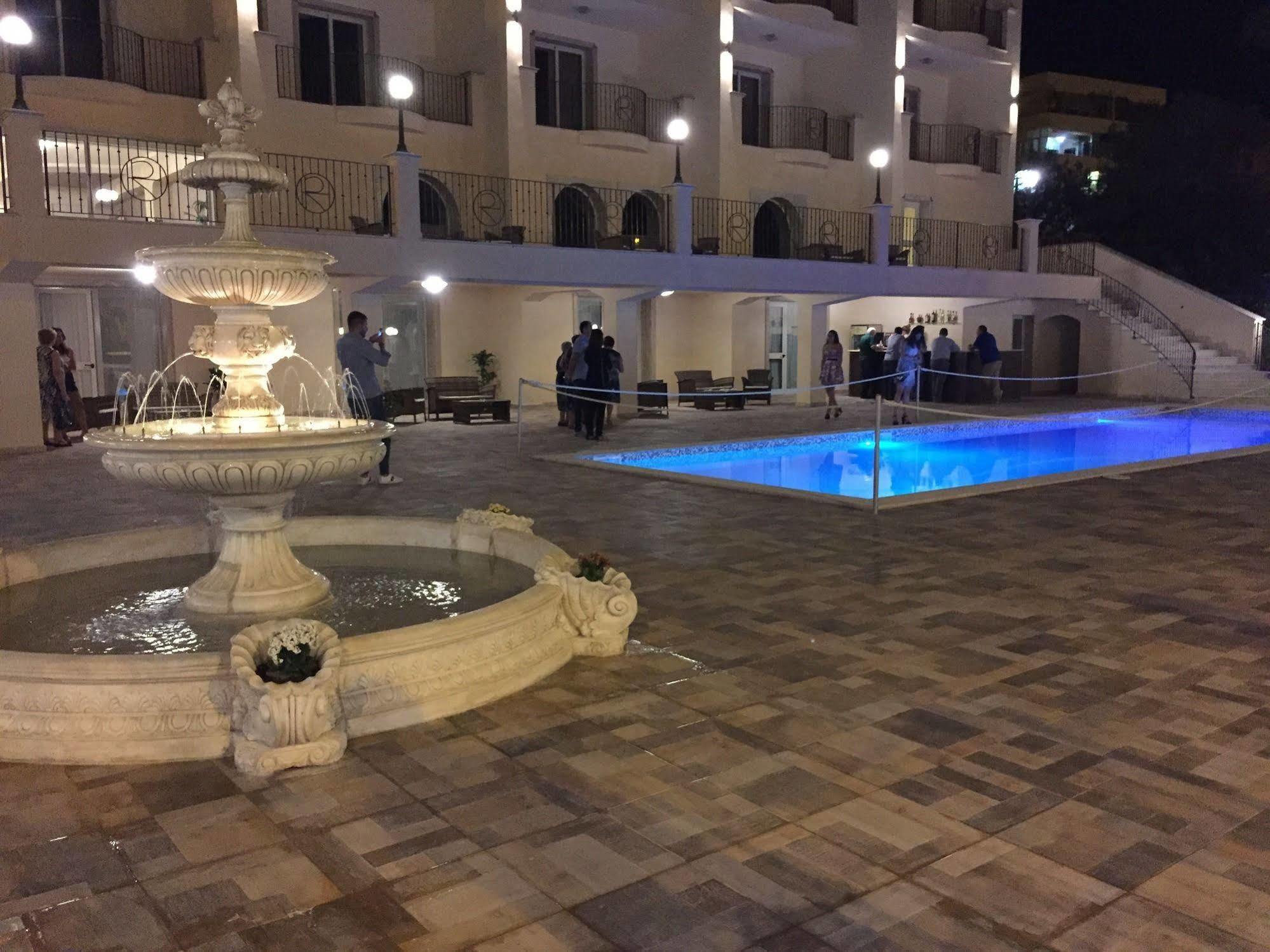 Hotel Riviera Palace Porto Empedocle Exteriör bild